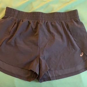 Women’s running shorts